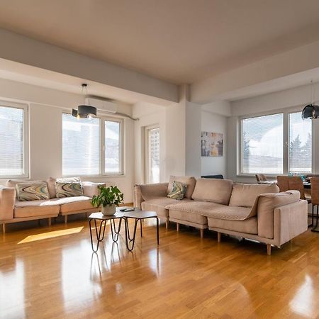 High-End Spacious Apartment Next To City Mall Skopie Exterior foto