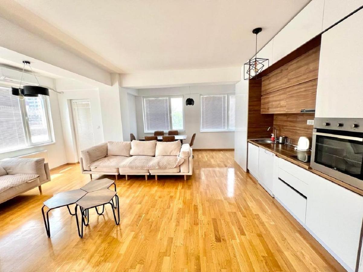 High-End Spacious Apartment Next To City Mall Skopie Exterior foto
