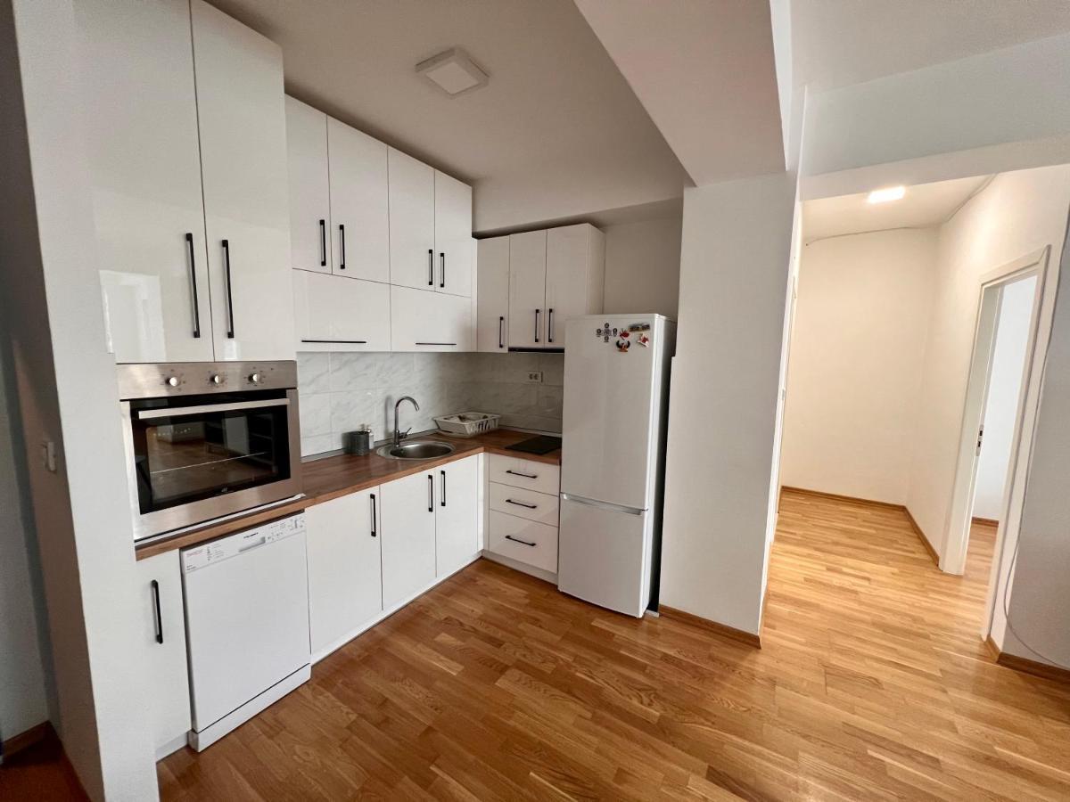 High-End Spacious Apartment Next To City Mall Skopie Exterior foto