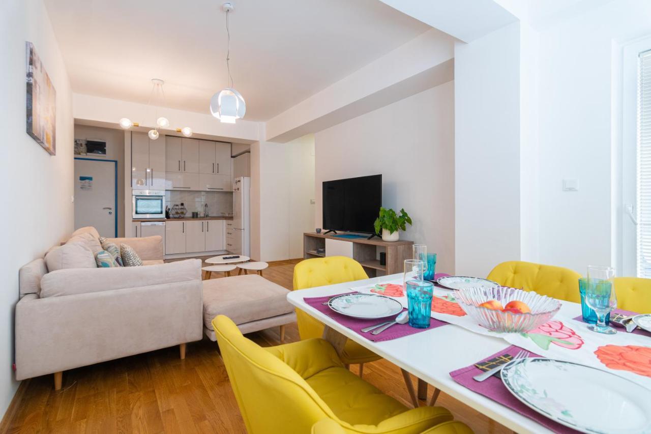 High-End Spacious Apartment Next To City Mall Skopie Exterior foto