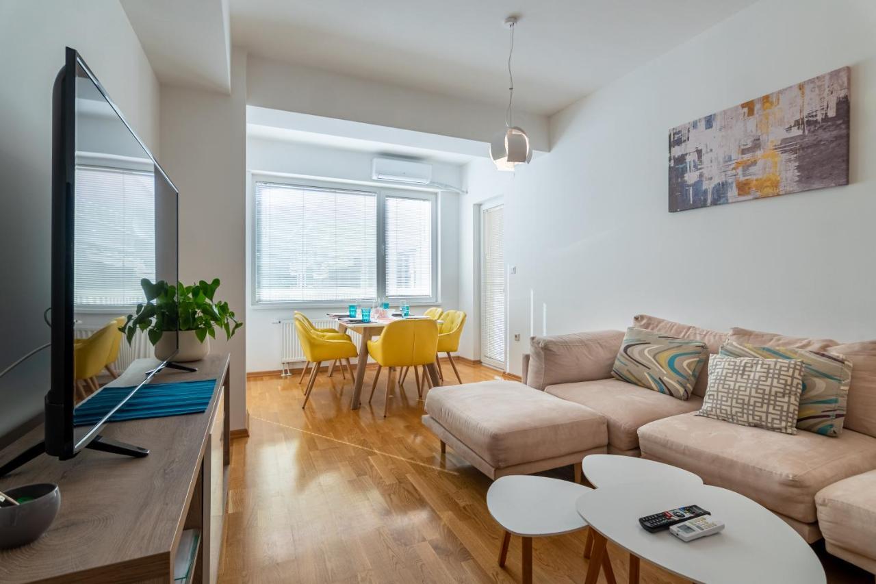 High-End Spacious Apartment Next To City Mall Skopie Exterior foto