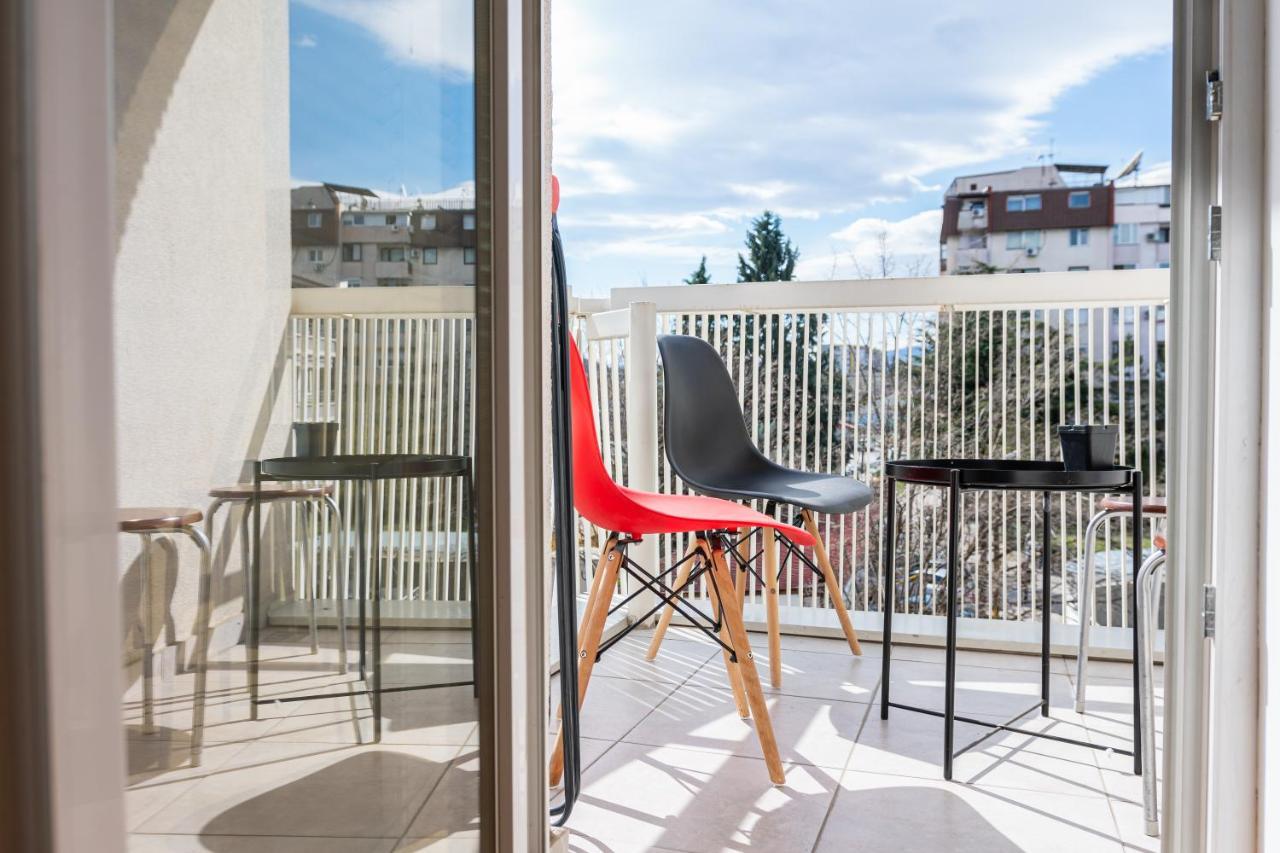 High-End Spacious Apartment Next To City Mall Skopie Exterior foto