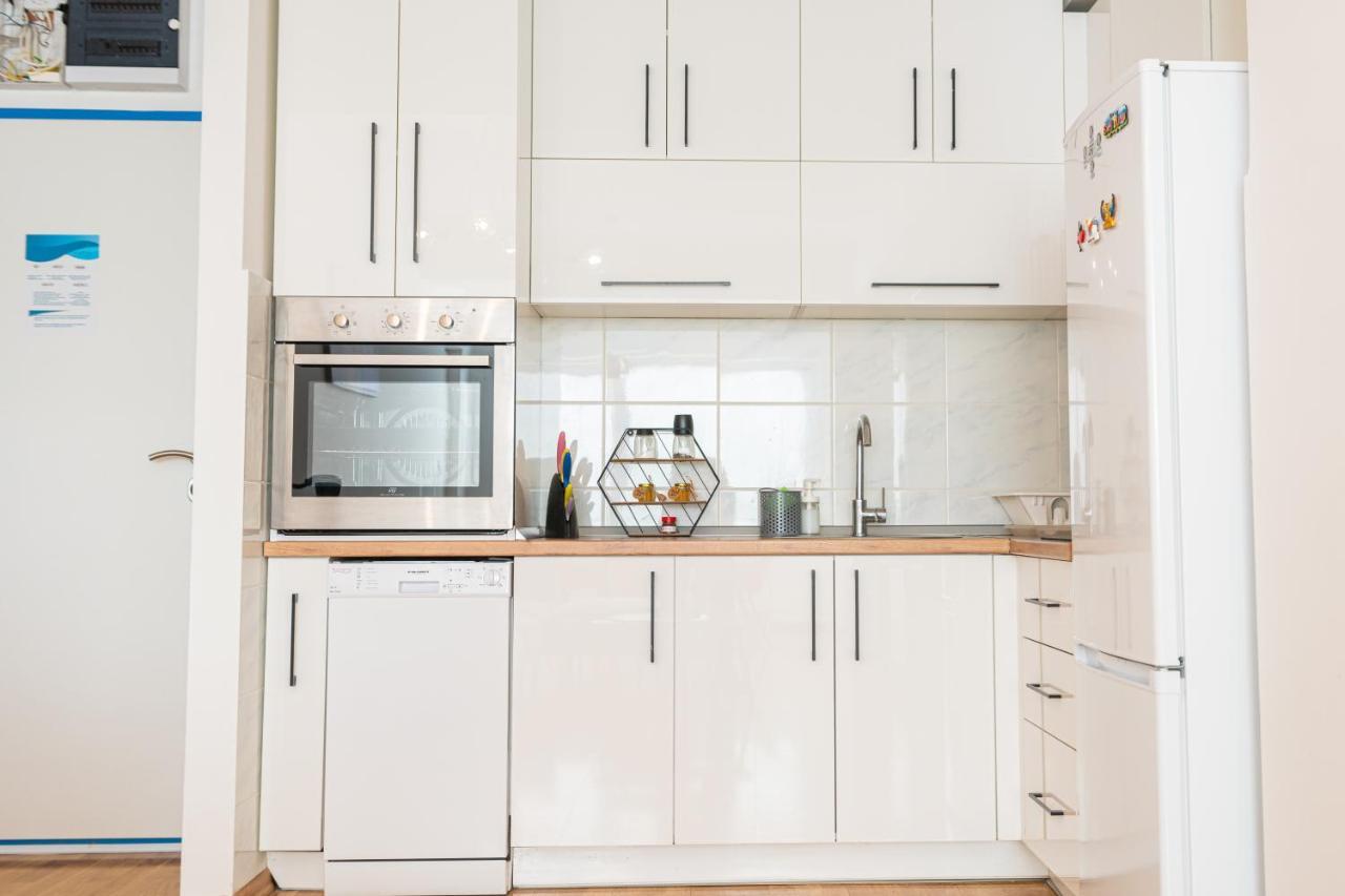 High-End Spacious Apartment Next To City Mall Skopie Exterior foto